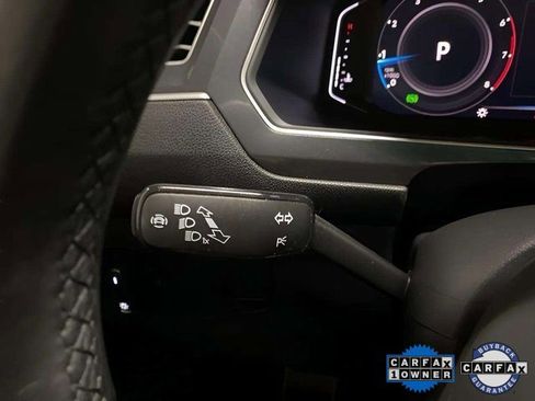 Used 2024 Volkswagen Tiguan SEL R-Line image 40