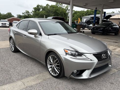 Used 2014 Lexus IS 250 w/ Premium Package RWD image 3