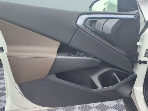 Used 2025 BMW X3 xDrive30i w/ Convenience Package image 21