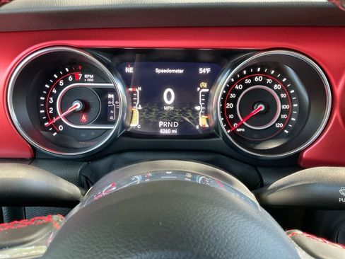 Used 2021 Jeep Gladiator Rubicon AWD/4WD image 19