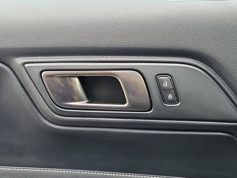 Used 2022 Ford Mustang Shelby GT500 w/ Carbon Fiber Track Pack image 33