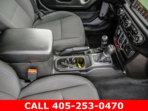 Used 2023 Jeep Wrangler Unlimited Rubicon 4xe w/ Cold Weather Group AWD/4WD image 22