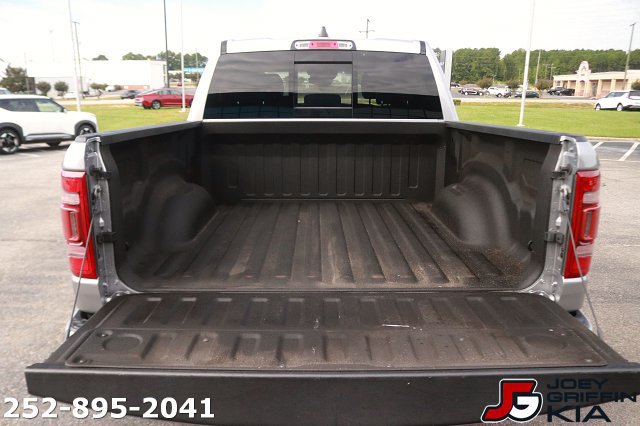 Used 2021 RAM 1500 Laramie w/ Sport Appearance Package AWD/4WD image 10