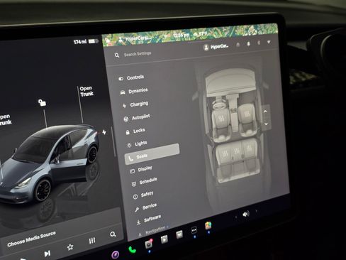 Used 2023 Tesla Model Y Performance AWD/4WD image 64