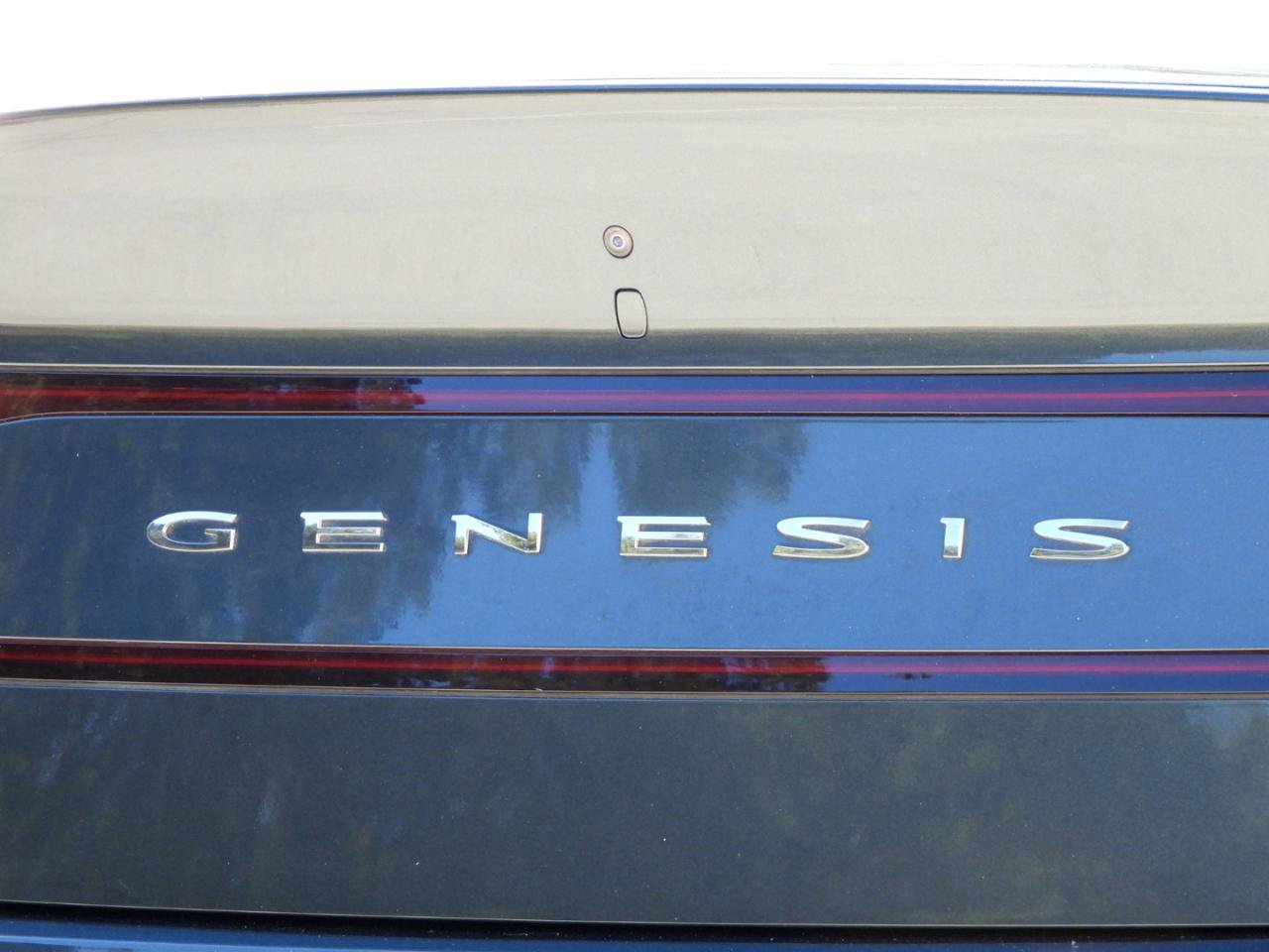 Used 2023 Genesis G90 3.5T AWD/4WD image 19