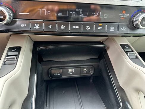 Certified 2024 Kia Telluride S w/ S Sunroof Package AWD/4WD image 38