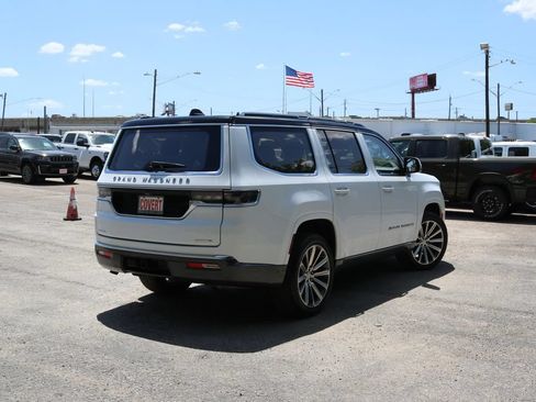 Used 2022 Jeep Grand Wagoneer Series II w/ Premium Group II AWD/4WD image 5