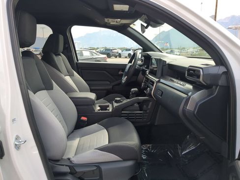 Used 2026 Toyota Tacoma TRD Off-Road AWD/4WD image 29