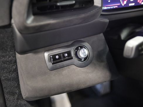 Used 2022 Maserati MC20 Coupe RWD image 18
