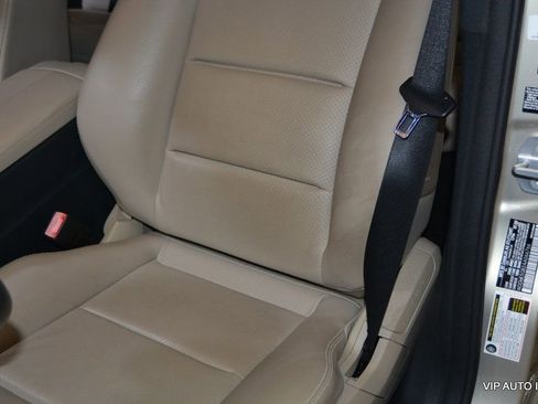 Used 2010 Mercedes-Benz E 350 4dr Sedan E 350 Sport RWD image 15