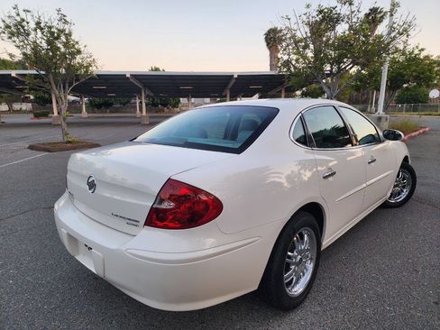 Used 2005 Buick LaCrosse CXS image 8
