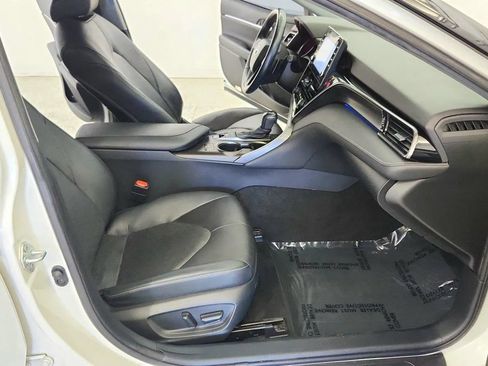 Used 2021 Toyota Camry XSE FWD image 28