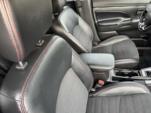 Used 2024 Mitsubishi Outlander Sport AWD image 19