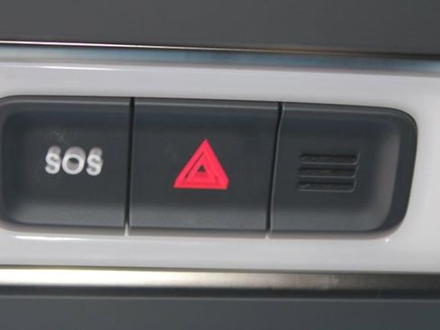 Used 2024 Rivian R1S Adventure image 41