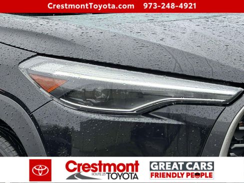 Certified 2023 Toyota Corolla Cross XLE w/ Convenience Package image 7