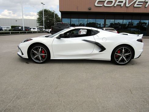 Used 2021 Chevrolet Corvette Stingray Preferred Cpe w/ Z51 Performance Package image 8