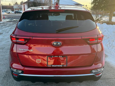 Used 2022 Kia Sportage LX image 10