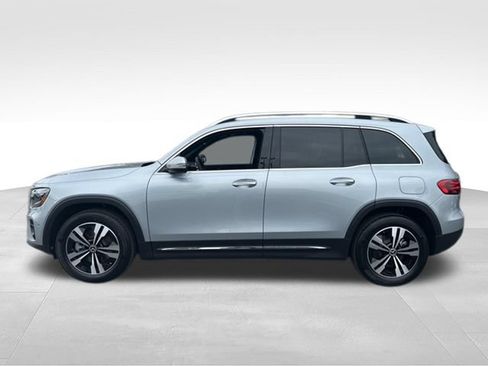Used 2026 Mercedes-Benz GLB 250 image 3