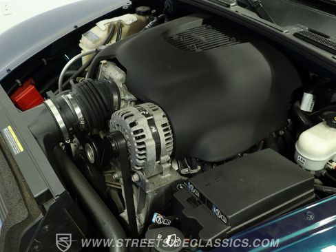 Used 2006 Chevrolet SSR w/ Preferred Equipment Group RWD image 31