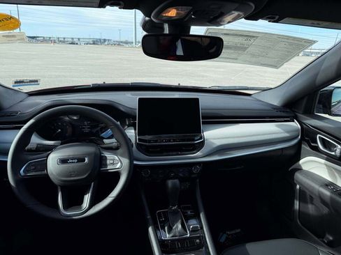 New 2026 Jeep Compass Limited image 20