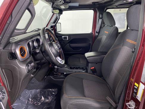 Used 2022 Jeep Gladiator Mojave w/ Cold Weather Group image 15