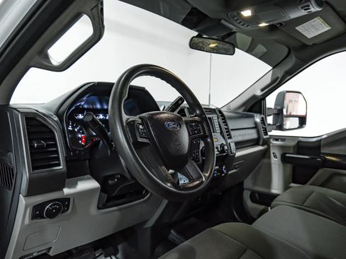 Used 2021 Ford F250 XL w/ Power Equipment Group image 2
