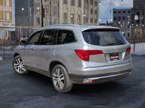 Used 2016 Honda Pilot Touring image 8