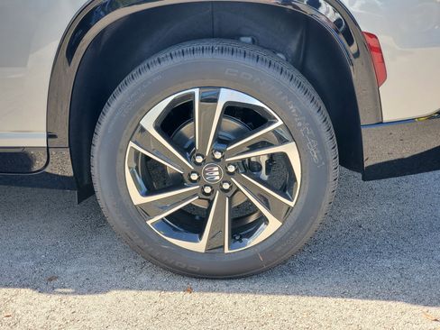 New 2026 Buick Enclave Sport Touring w/ Power Package image 4