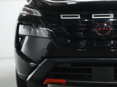Certified 2023 Nissan Rogue SL w/ SL Premium Package AWD/4WD image 7