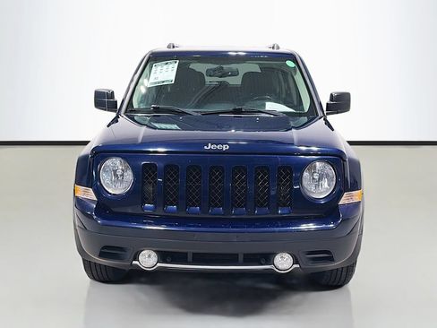 Used 2017 Jeep Patriot High Altitude FWD image 2