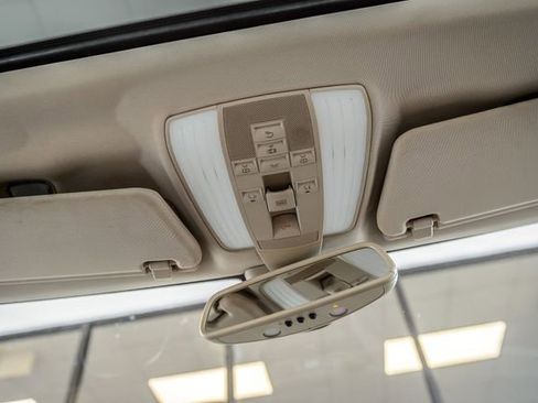 Used 2016 Mercedes-Benz E 350 Sedan w/ Premium Package image 39