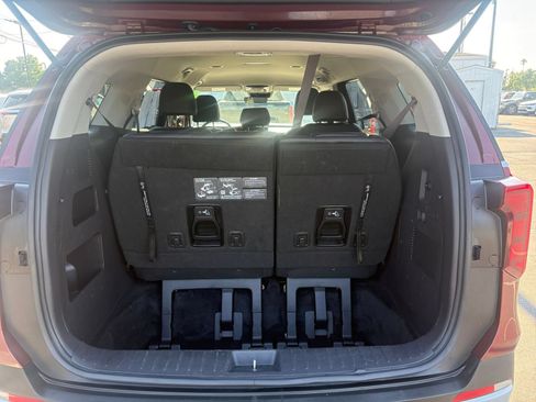 Used 2026 Kia Carnival FWD image 34