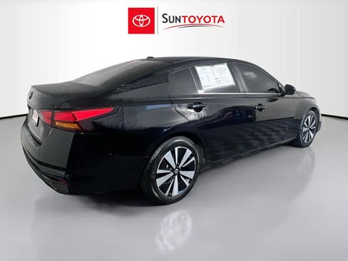 Used 2021 Nissan Altima 2.5 SV image 4