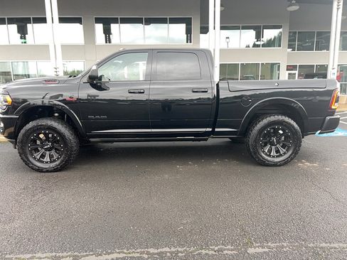 Used 2020 RAM 3500 Limited image 10