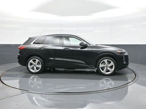 Certified 2025 Audi Q5 Prestige AWD/4WD image 8