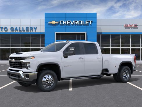 New 2026 Chevrolet Silverado 3500 LT w/ All Star Edition AWD/4WD image 2