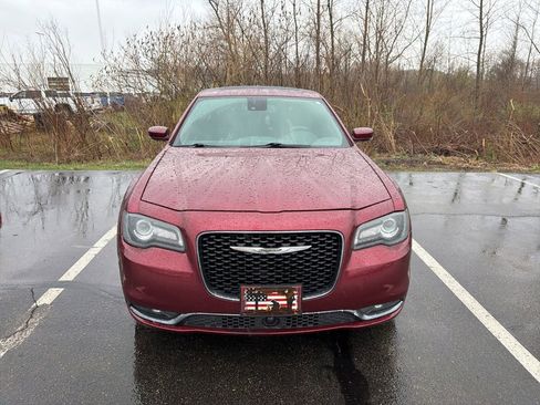 Used 2018 Chrysler 300 S w/ Safetytec Plus Group image 2