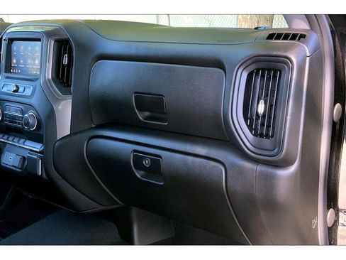 Used 2023 Chevrolet Silverado 1500 Custom image 18