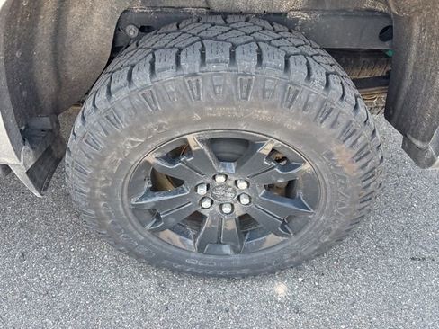 Used 2022 GMC Canyon AT4 image 13