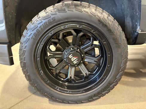 Used 2018 Chevrolet Silverado 1500 LT w/ All Star Edition AWD/4WD image 55