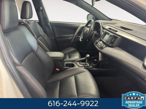 Used 2016 Toyota RAV4 SE FWD image 4