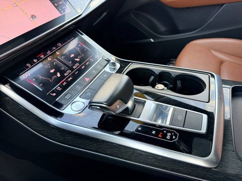 Used 2019 Audi Q8 Premium Plus w/ Premium Plus AWD/4WD image 53