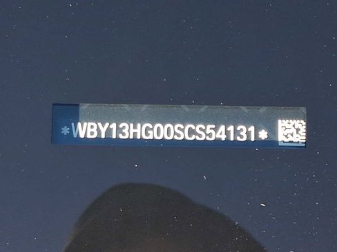 Used 2025 BMW i5 xDrive40 w/ Premium Package image 27