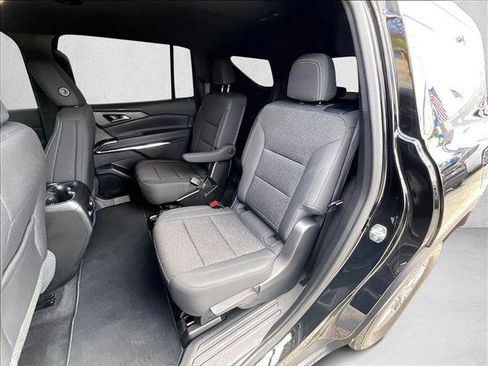 Used 2026 Chevrolet Traverse LT w/ Driver Confidence Package FWD image 27
