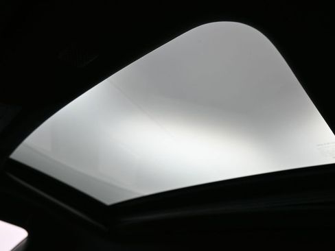 Used 2025 Lexus IS 300 w/ Premium Package image 33