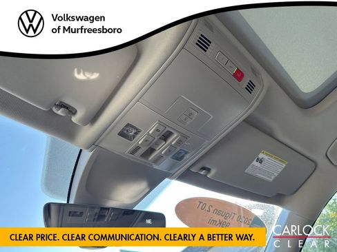 Used 2020 Volkswagen Tiguan SEL AWD/4WD image 24