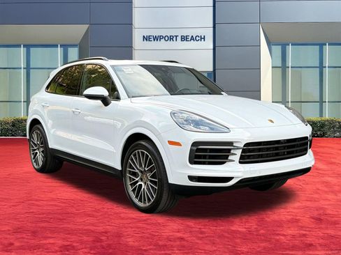 Used 2023 Porsche Cayenne S AWD/4WD image 8