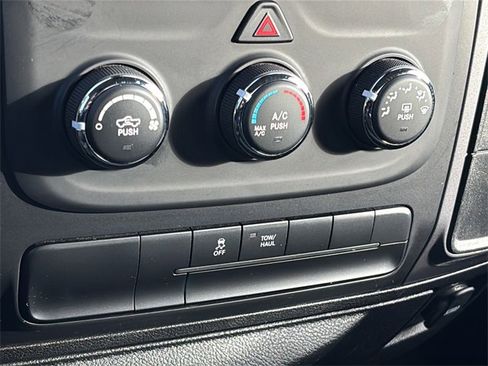 Certified 2024 RAM 1500 Classic SLT image 32