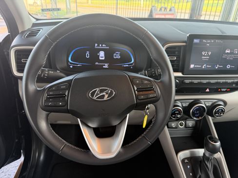 Used 2023 Hyundai Venue SEL w/ Cargo Package FWD image 24