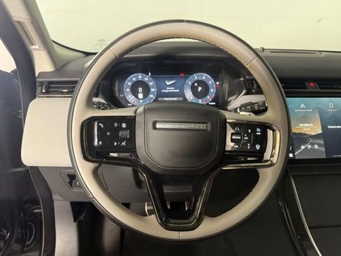 Used 2025 Land Rover Range Rover Velar Dynamic SE AWD/4WD image 17